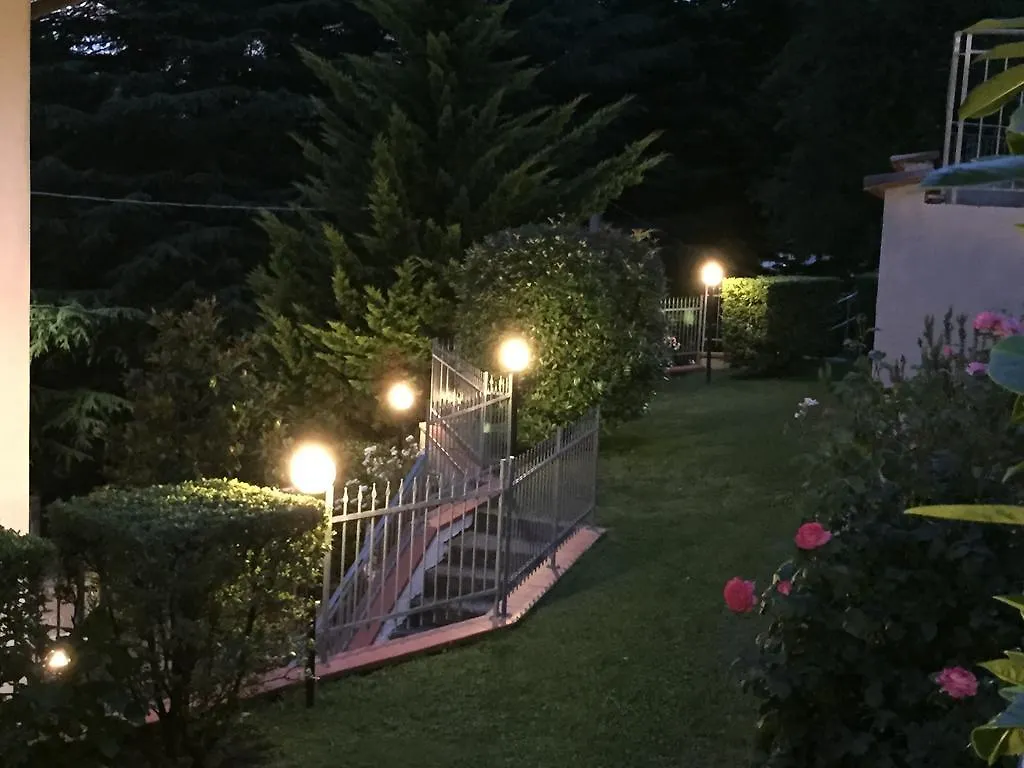 Albergo Elisa Comano  Italia