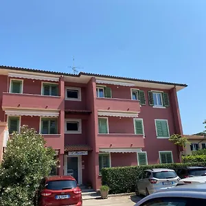 Marilise Aparthotel